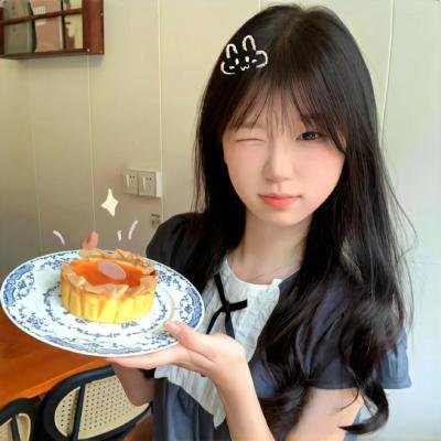 深深腥红